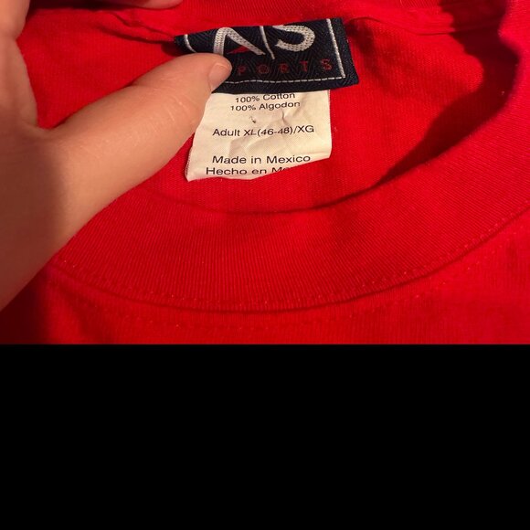 Wisconsin Badgers Graphic Tee – Adult XL - Picture 3 of 5